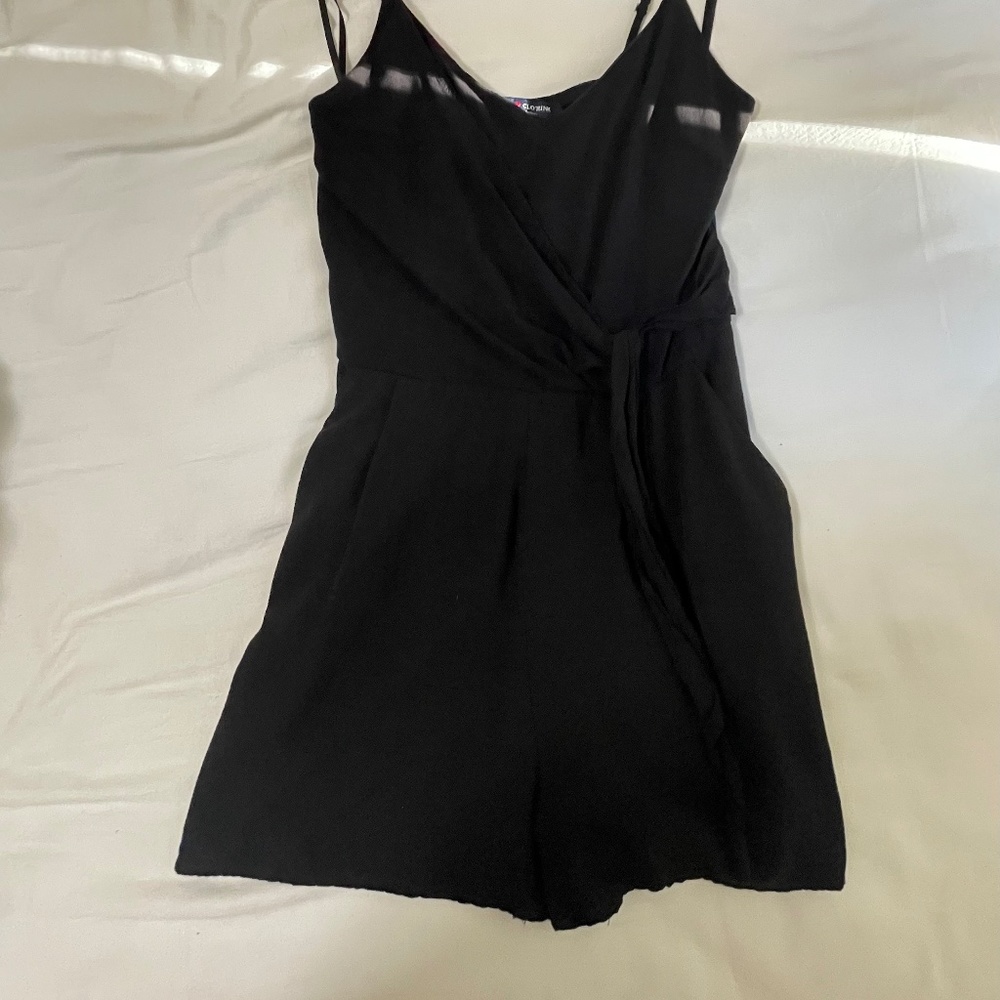 Black v neck tie romper